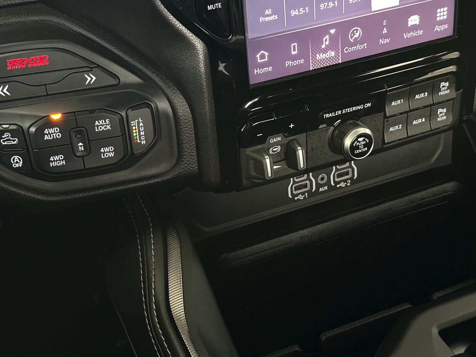2025 RAM 1500 RHO