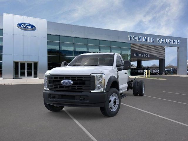 2025 Ford F-600SD XL