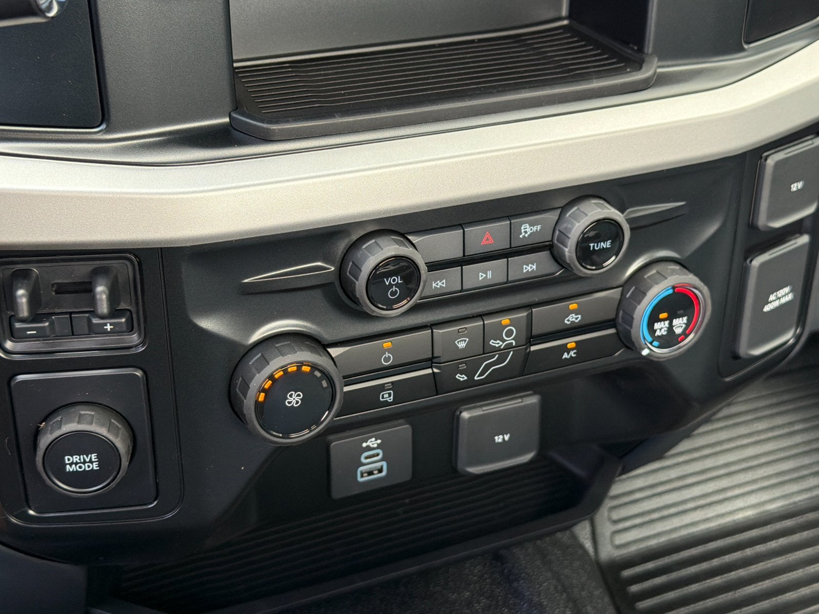 2026 Ford F-600SD XL