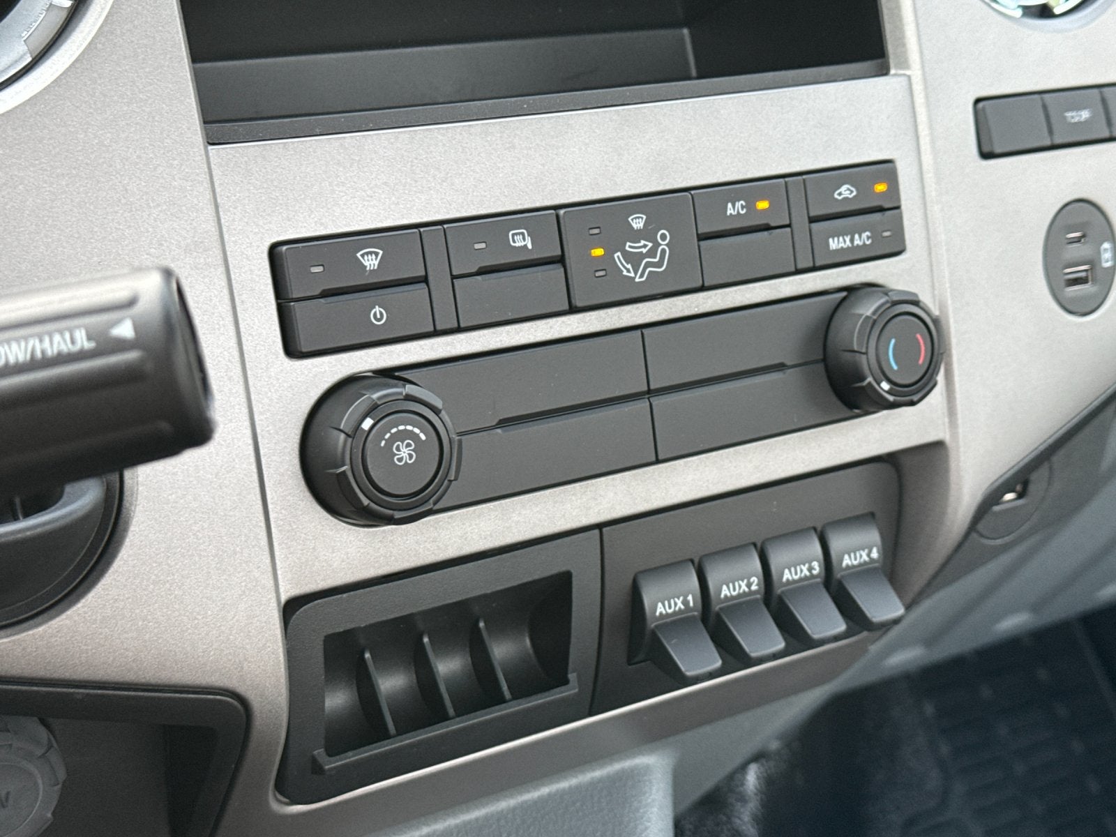 2027 Ford F-750SD Base