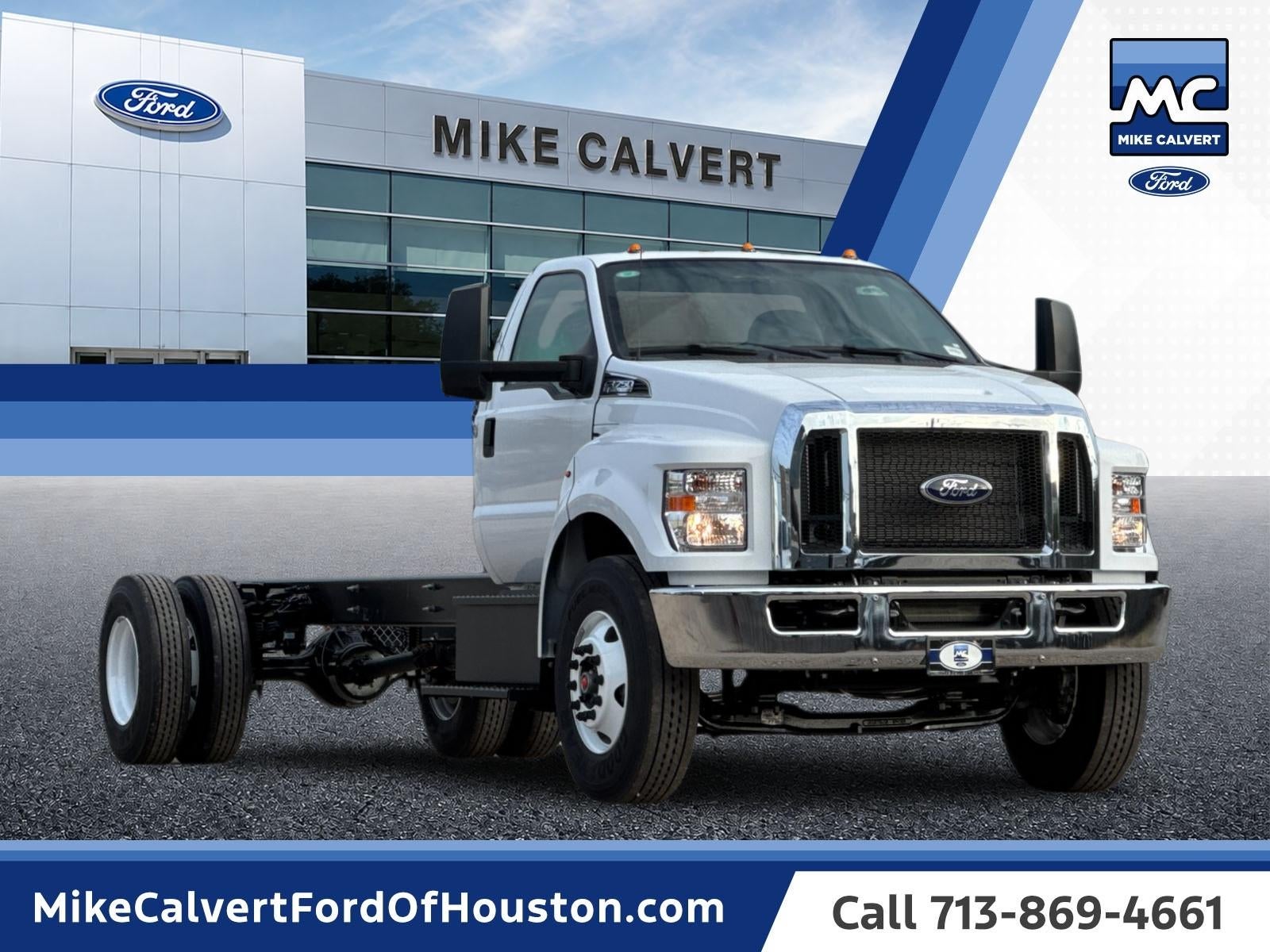 2027 Ford F-750SD Base