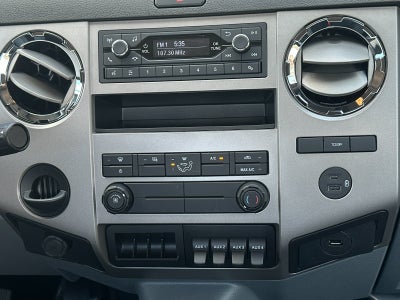 2027 Ford F-750SD Base