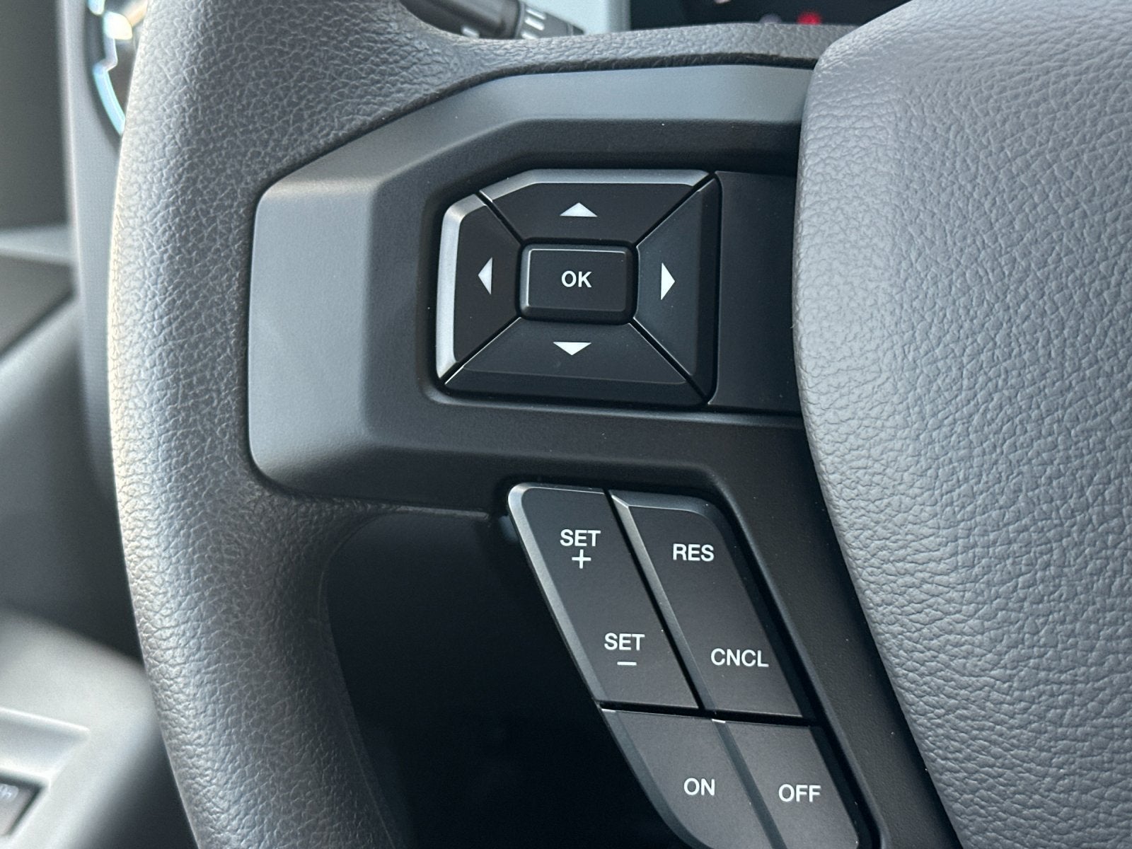 2027 Ford F-750SD Base