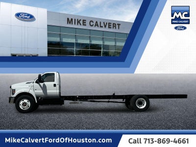 2027 Ford F-750SD Base