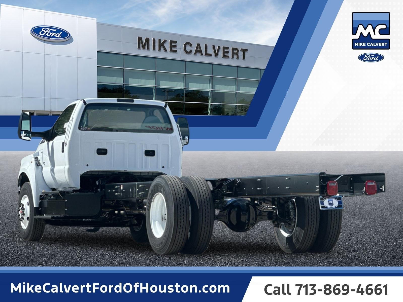 2027 Ford F-750SD Base