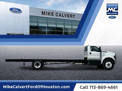 2027 Ford F-750SD Base