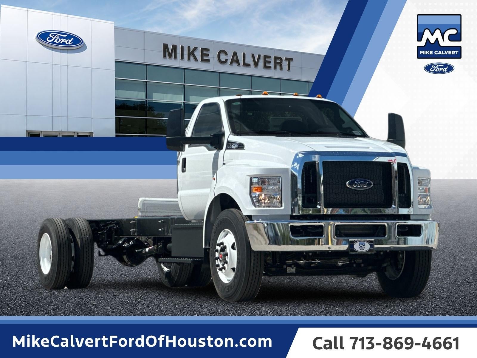 2027 Ford F-750SD Base