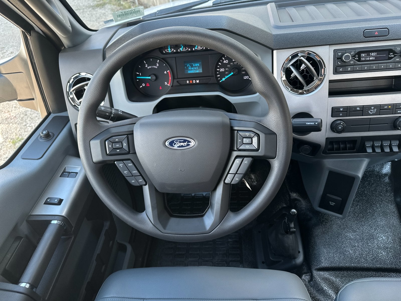 2027 Ford F-750SD Base