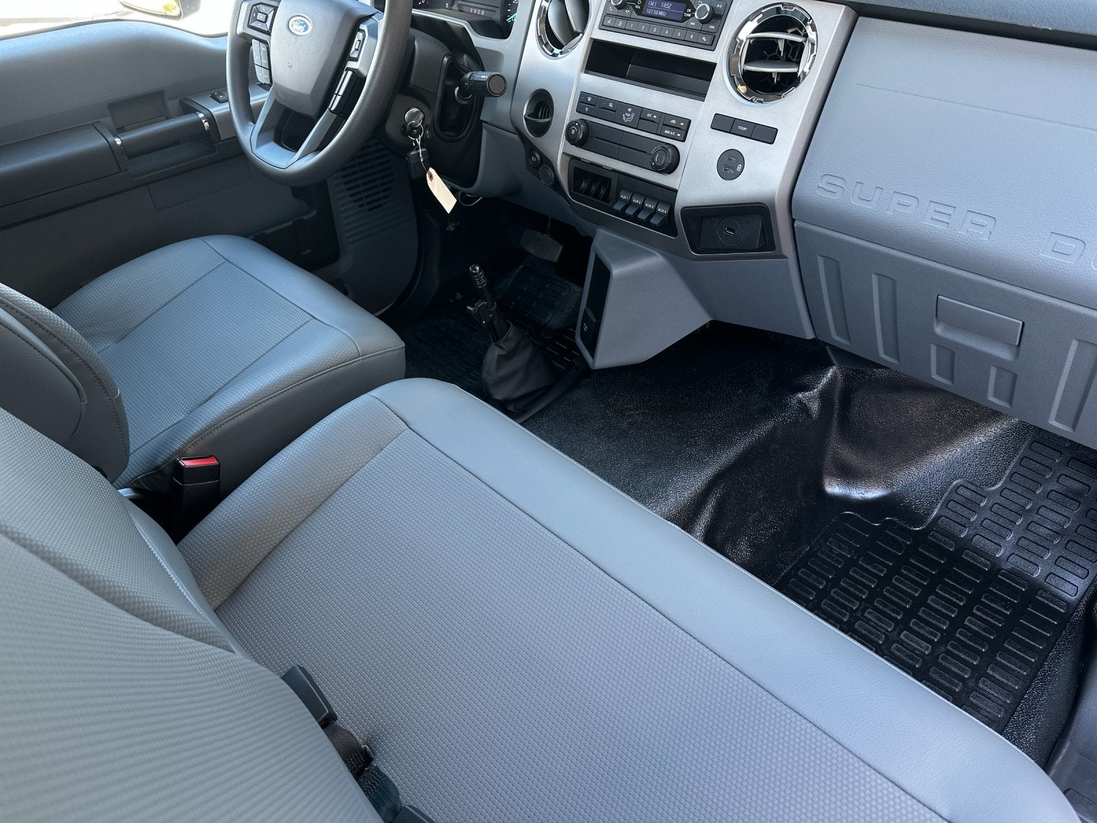 2027 Ford F-750SD Base