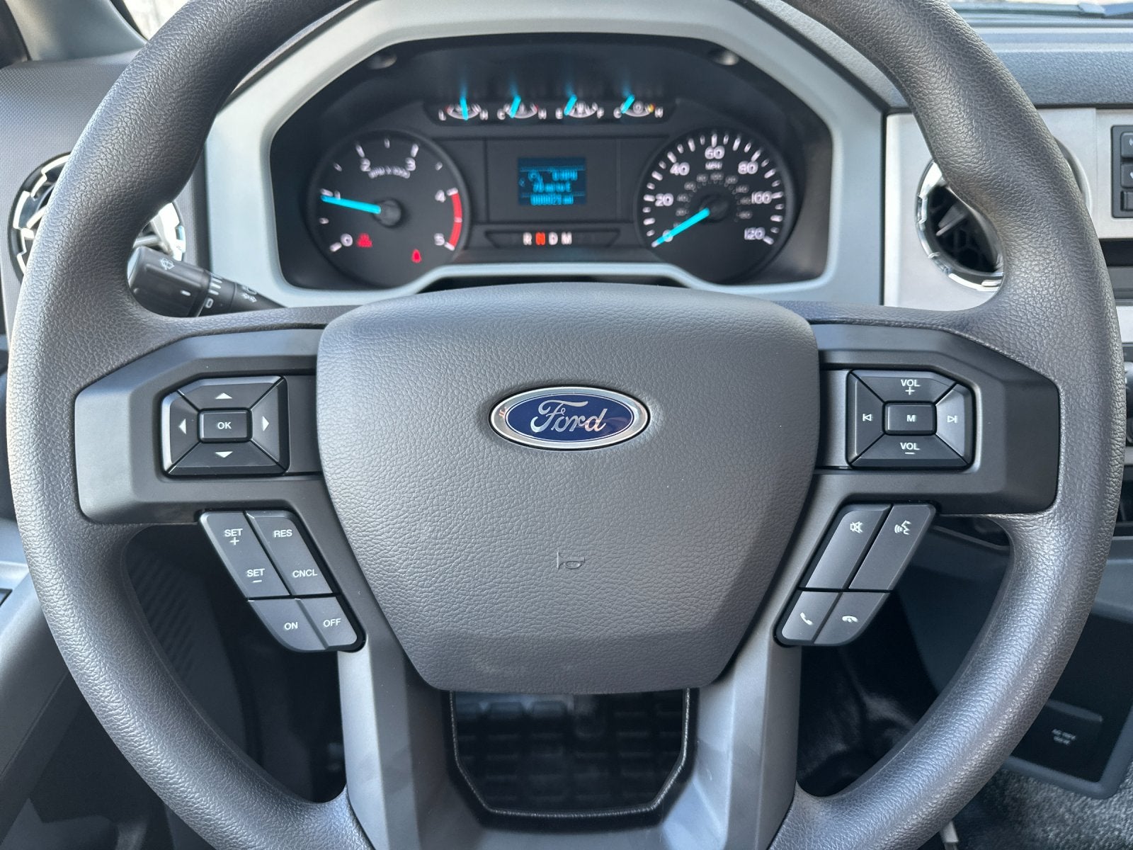 2027 Ford F-750SD Base