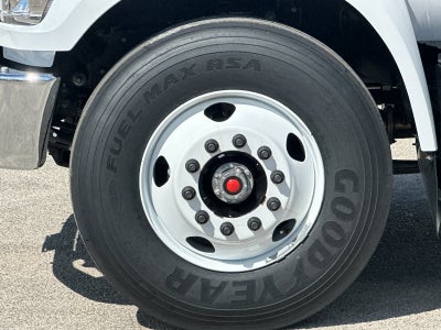 2027 Ford F-750SD Base
