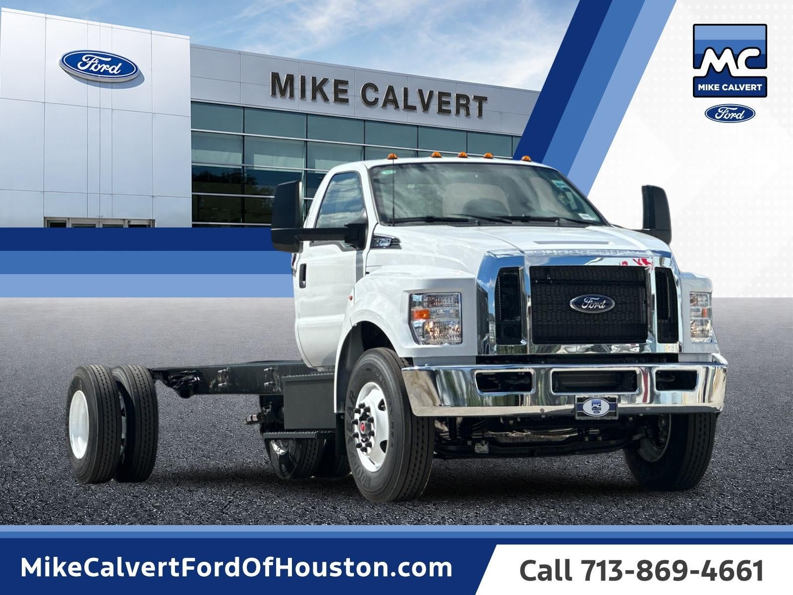 2027 Ford F-750SD Base