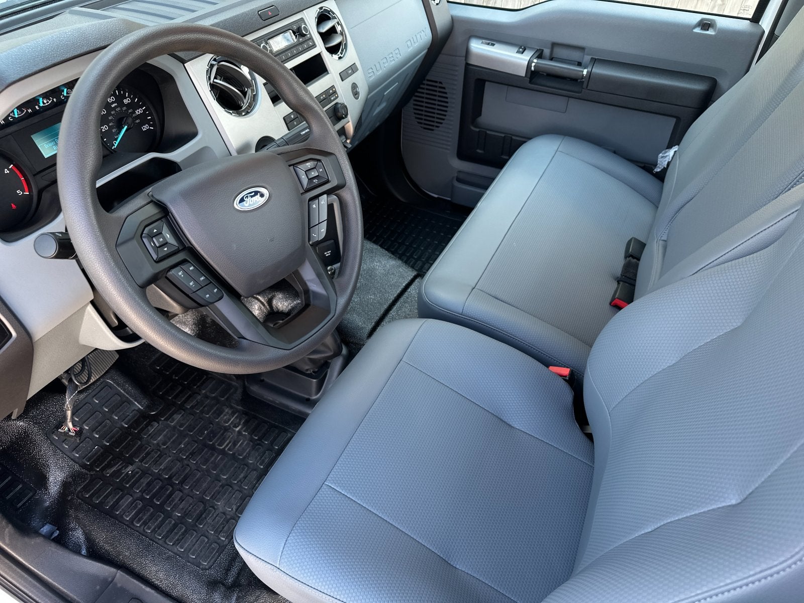 2027 Ford F-750SD Base