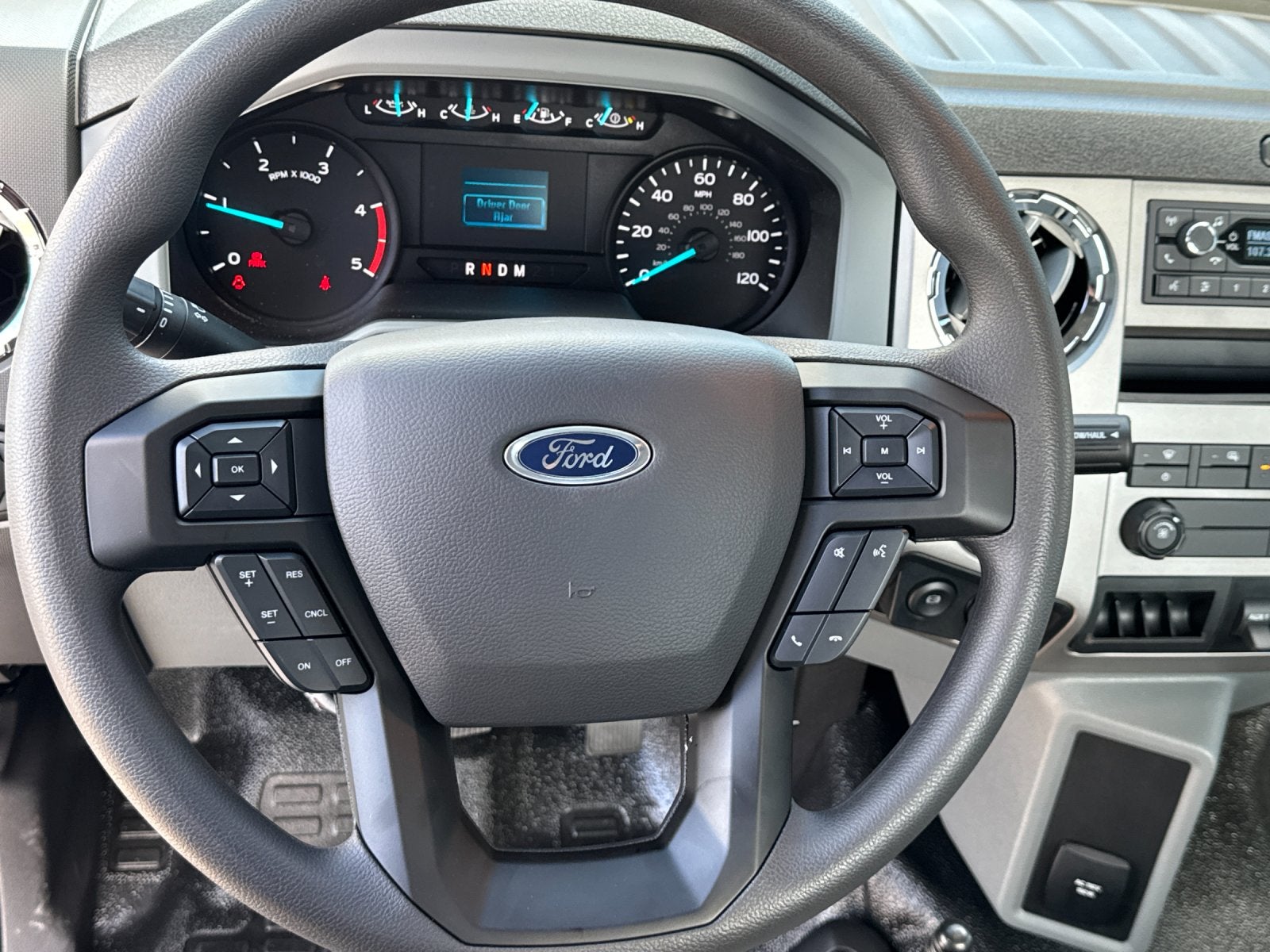 2027 Ford F-750SD Base