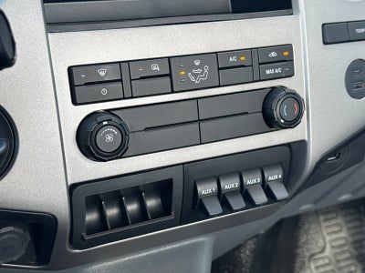 2027 Ford F-750SD Base