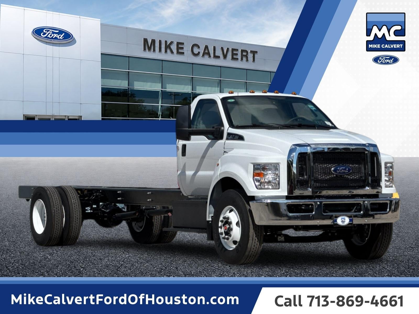2027 Ford F-750SD Base