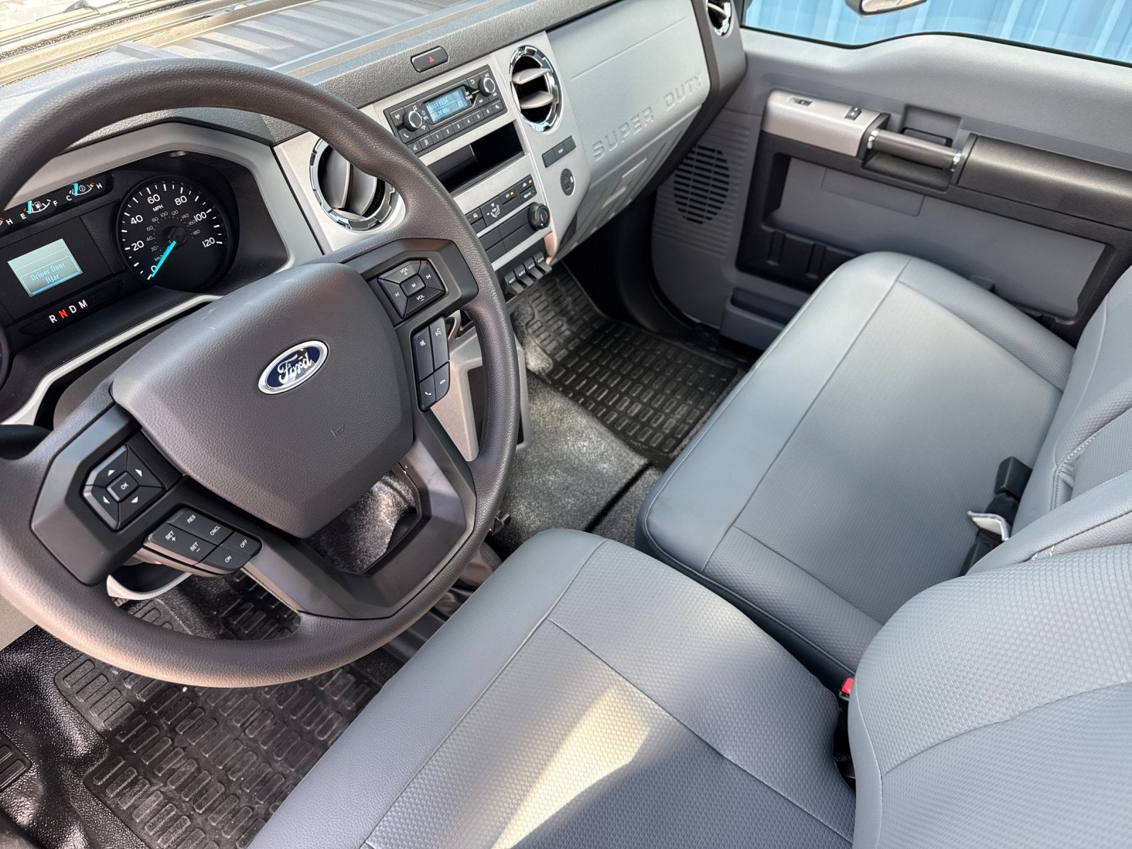 2027 Ford F-750SD Base