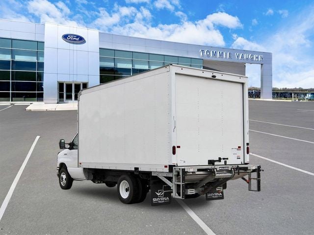 2027 Ford E-350SD Base Cutaway
