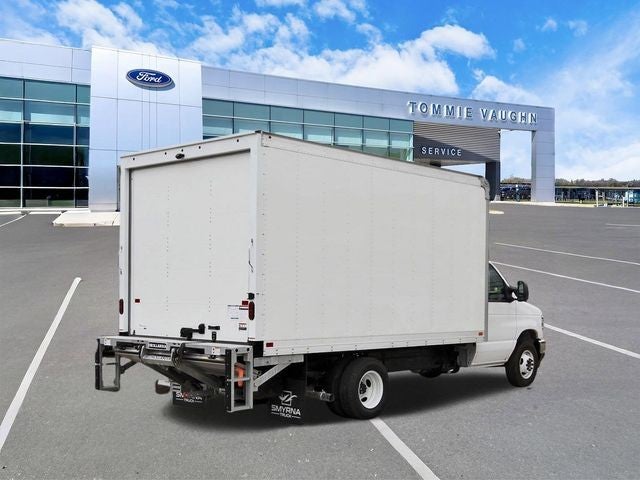 2027 Ford E-350SD Base Cutaway