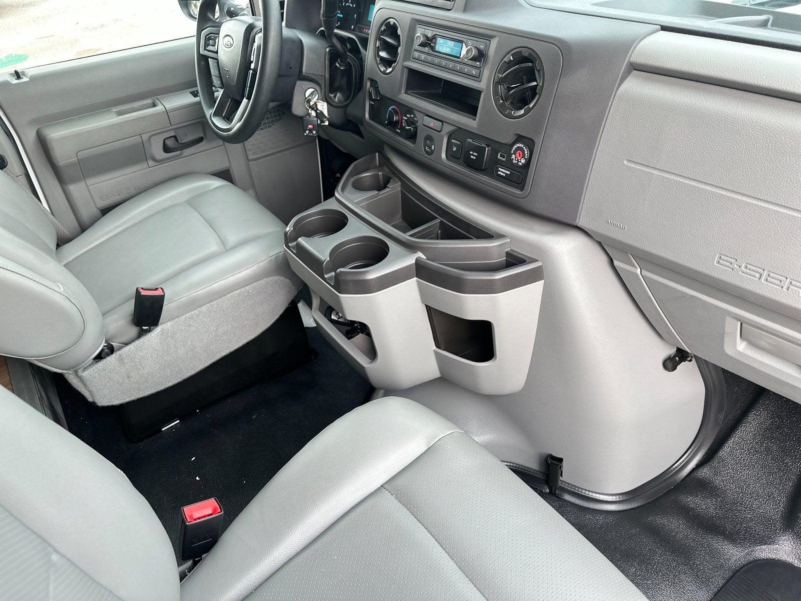 2025 Ford E-450SD Base