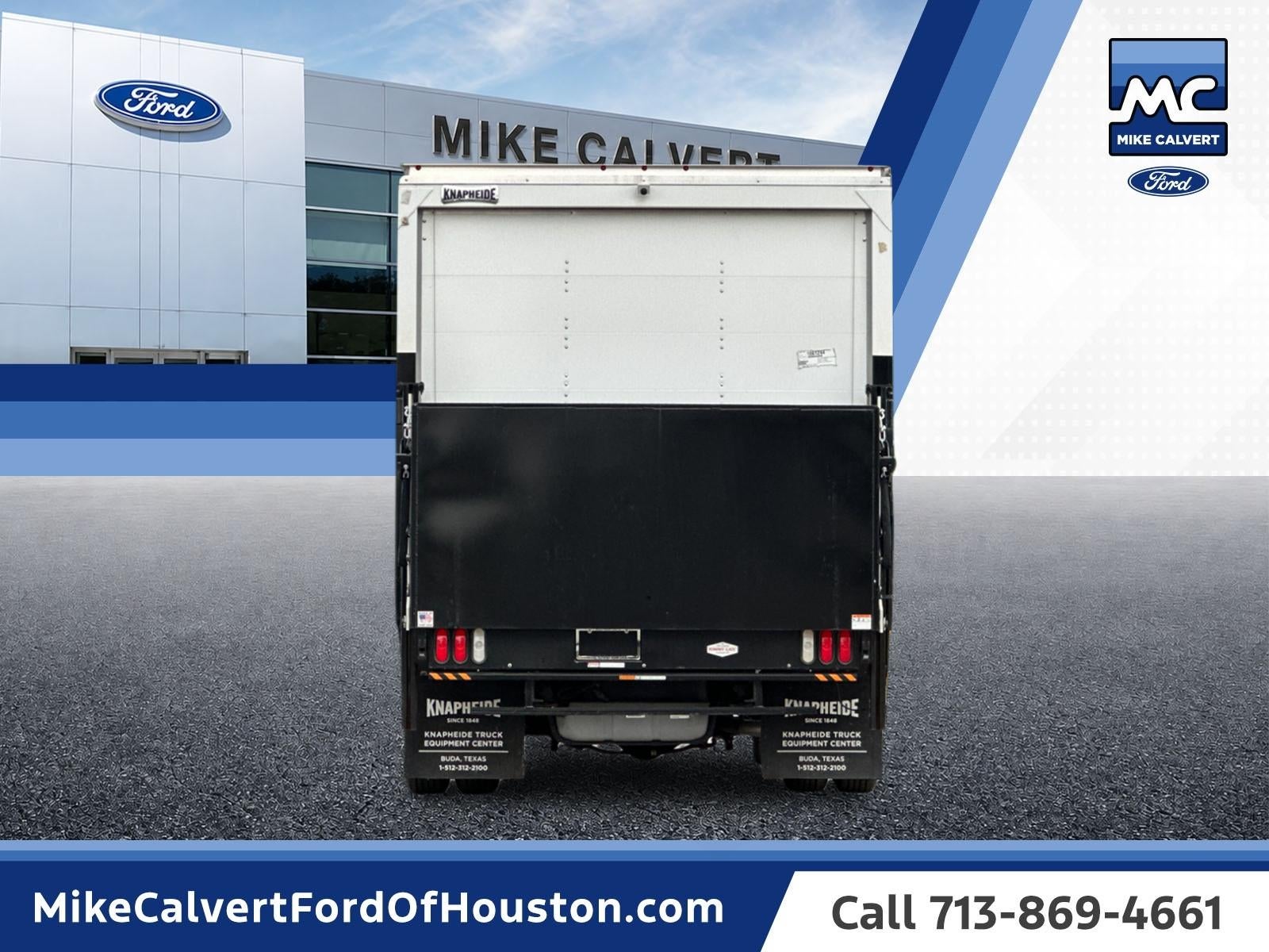 2025 Ford E-450SD Base