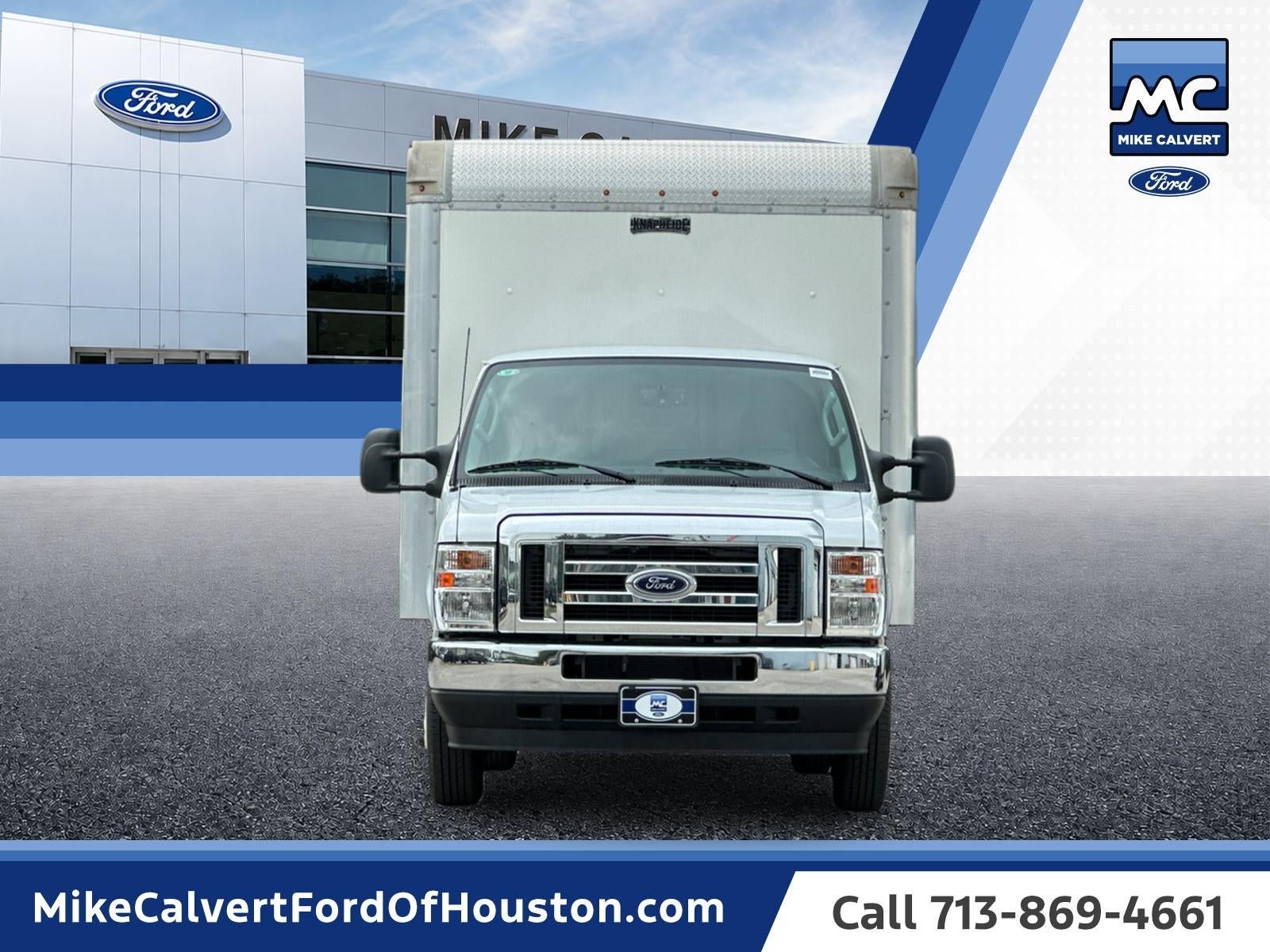 2025 Ford E-450SD Base