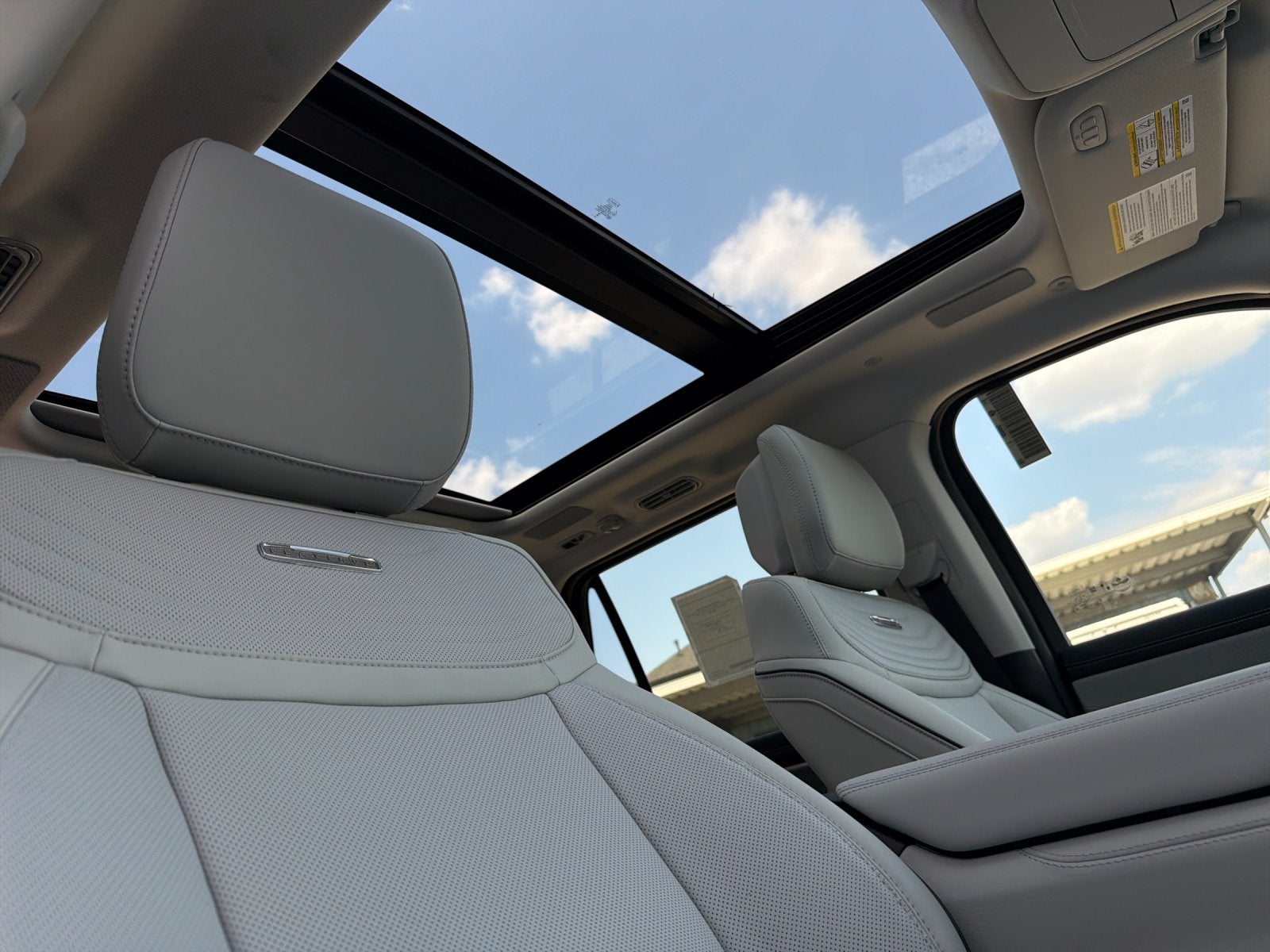 2027 Ford Expedition Platinum