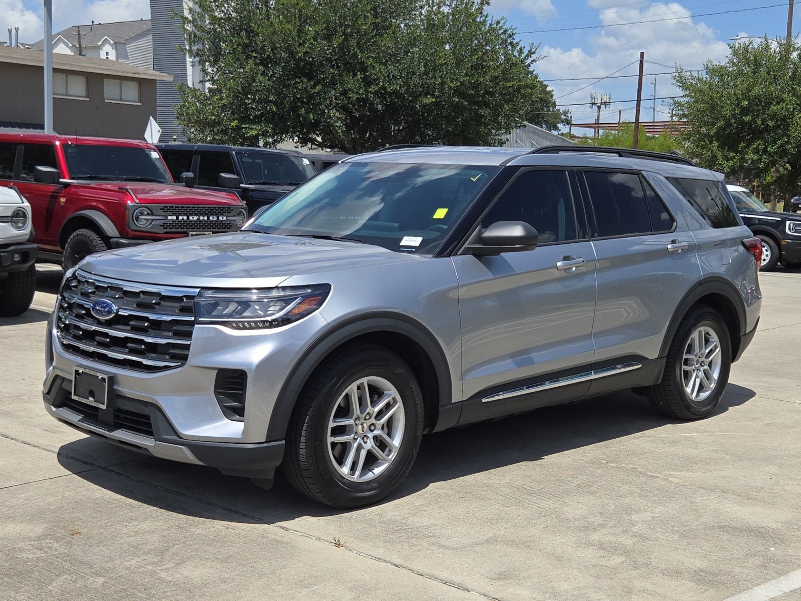 2025 Ford Explorer Active