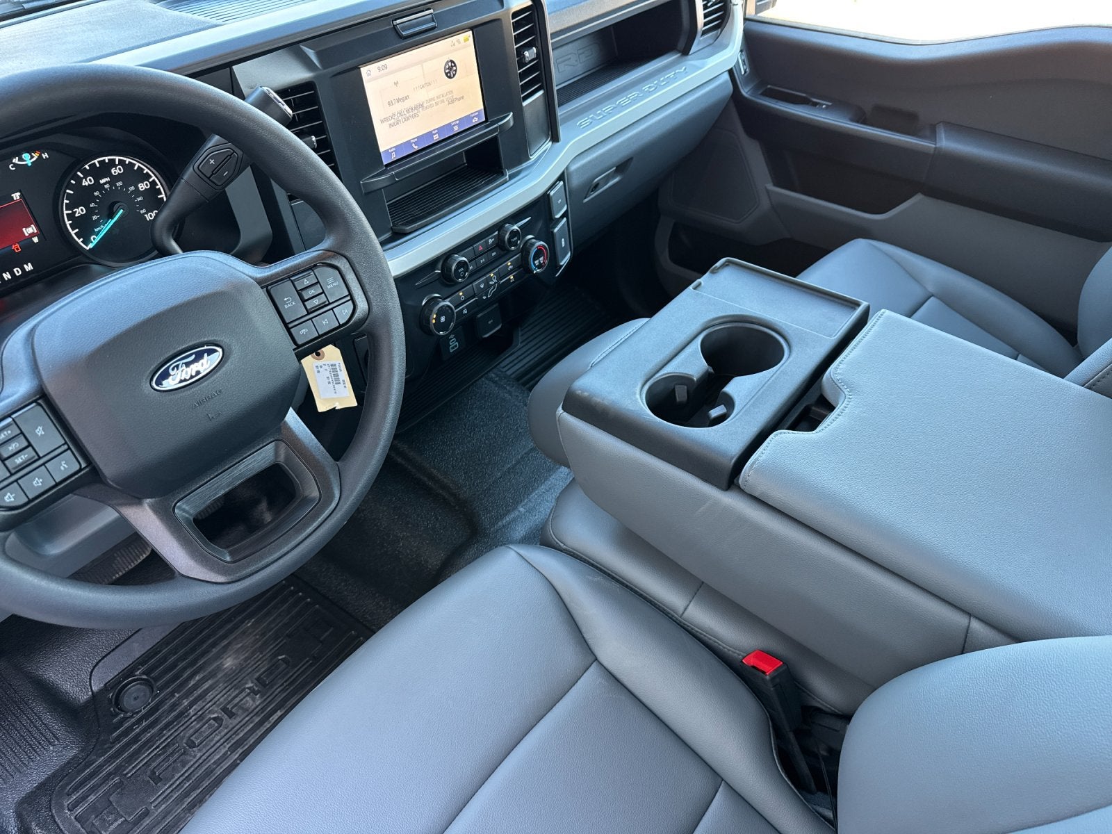 2027 Ford F-250SD XL