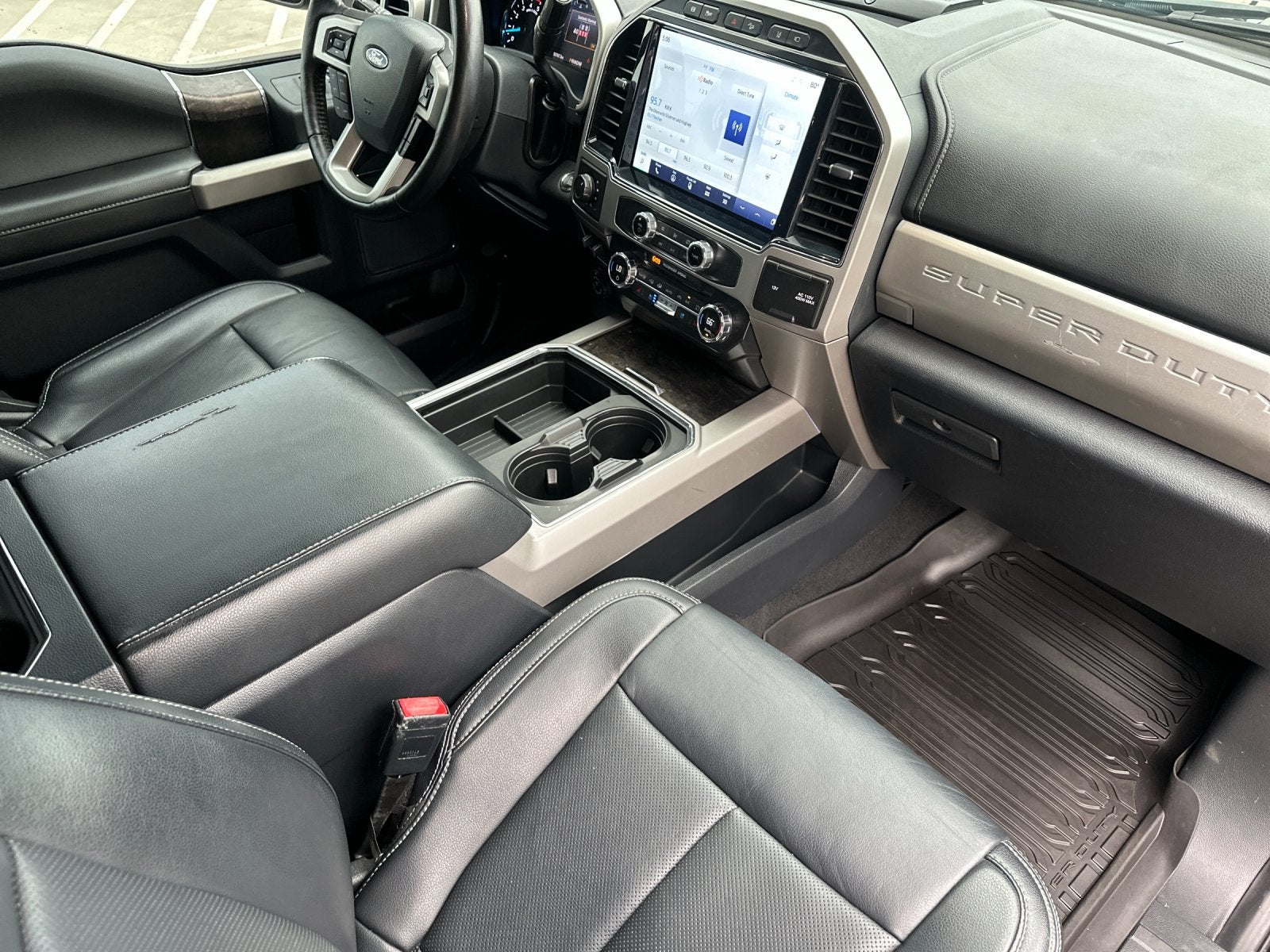 2022 Ford F-250SD Lariat
