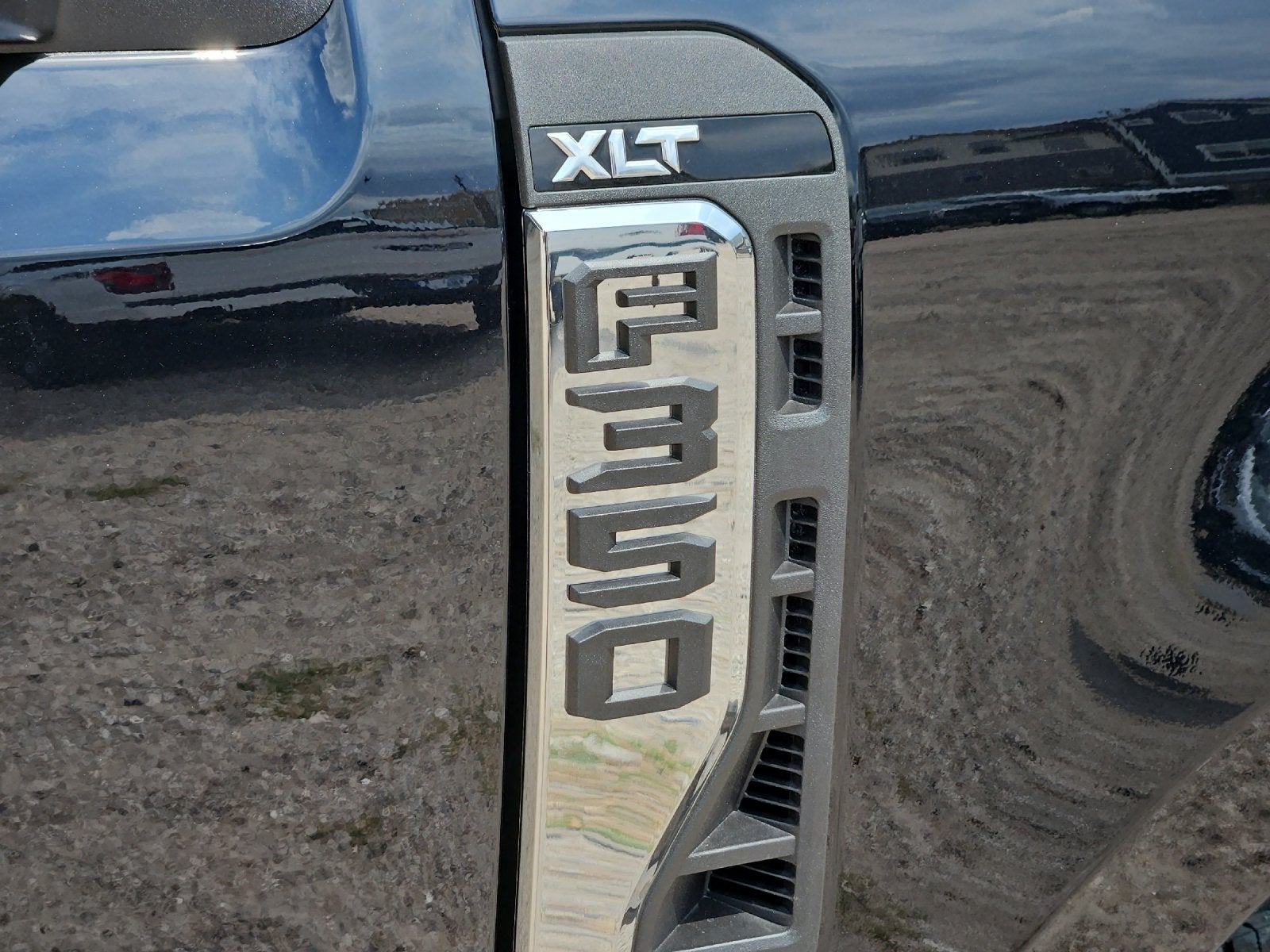 2026 Ford F-350SD XLT