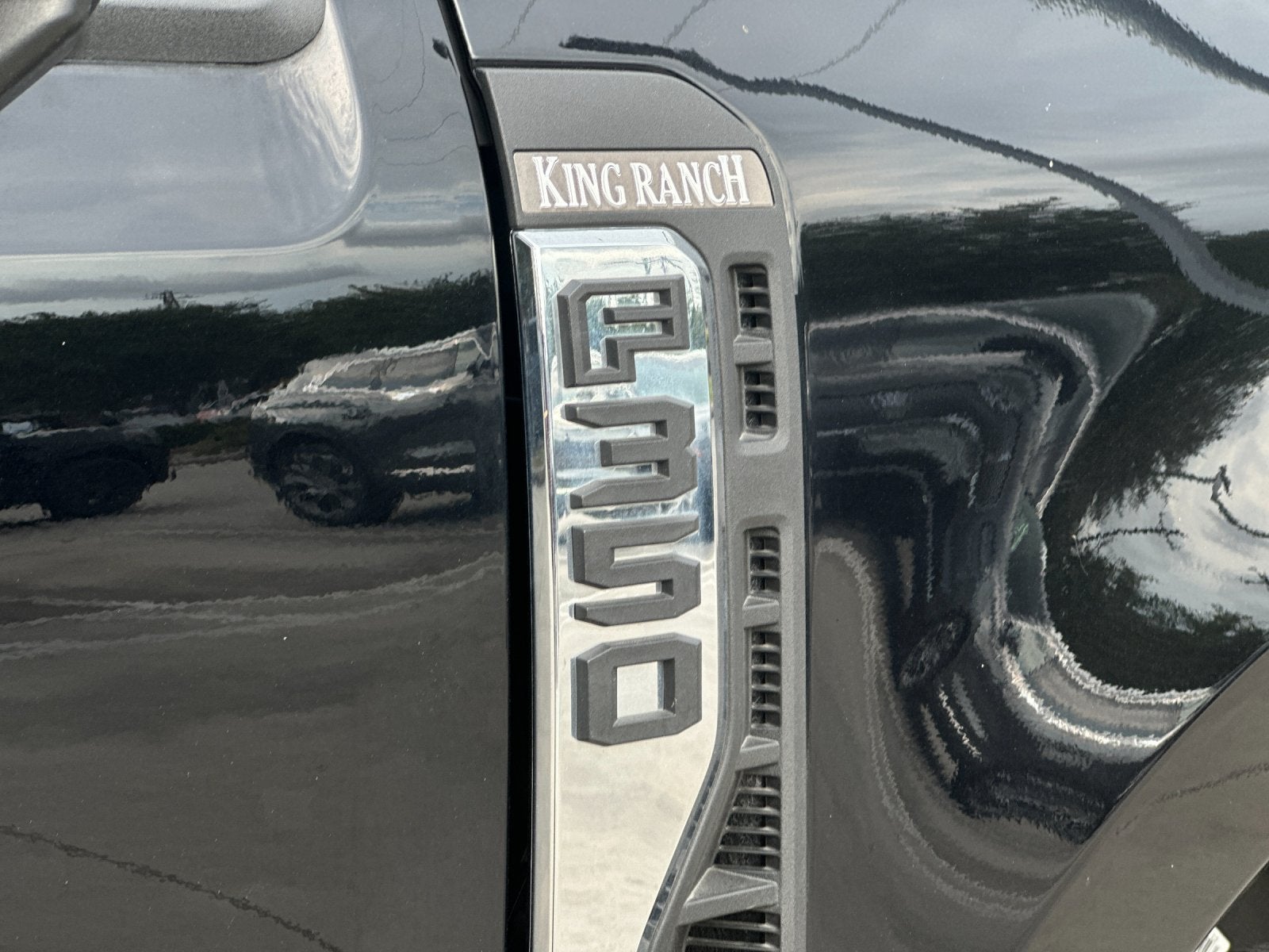 2025 Ford F-350SD King Ranch