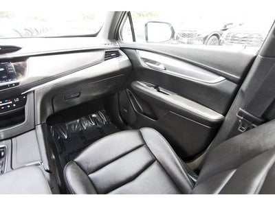 2025 Cadillac XT5 Luxury