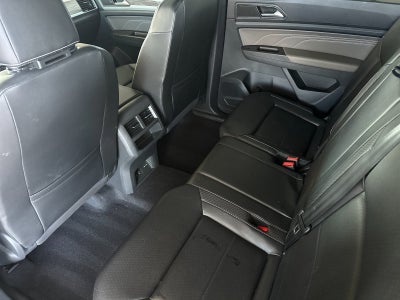 2022 Volkswagen Atlas Cross Sport 2.0T SE w/Technology