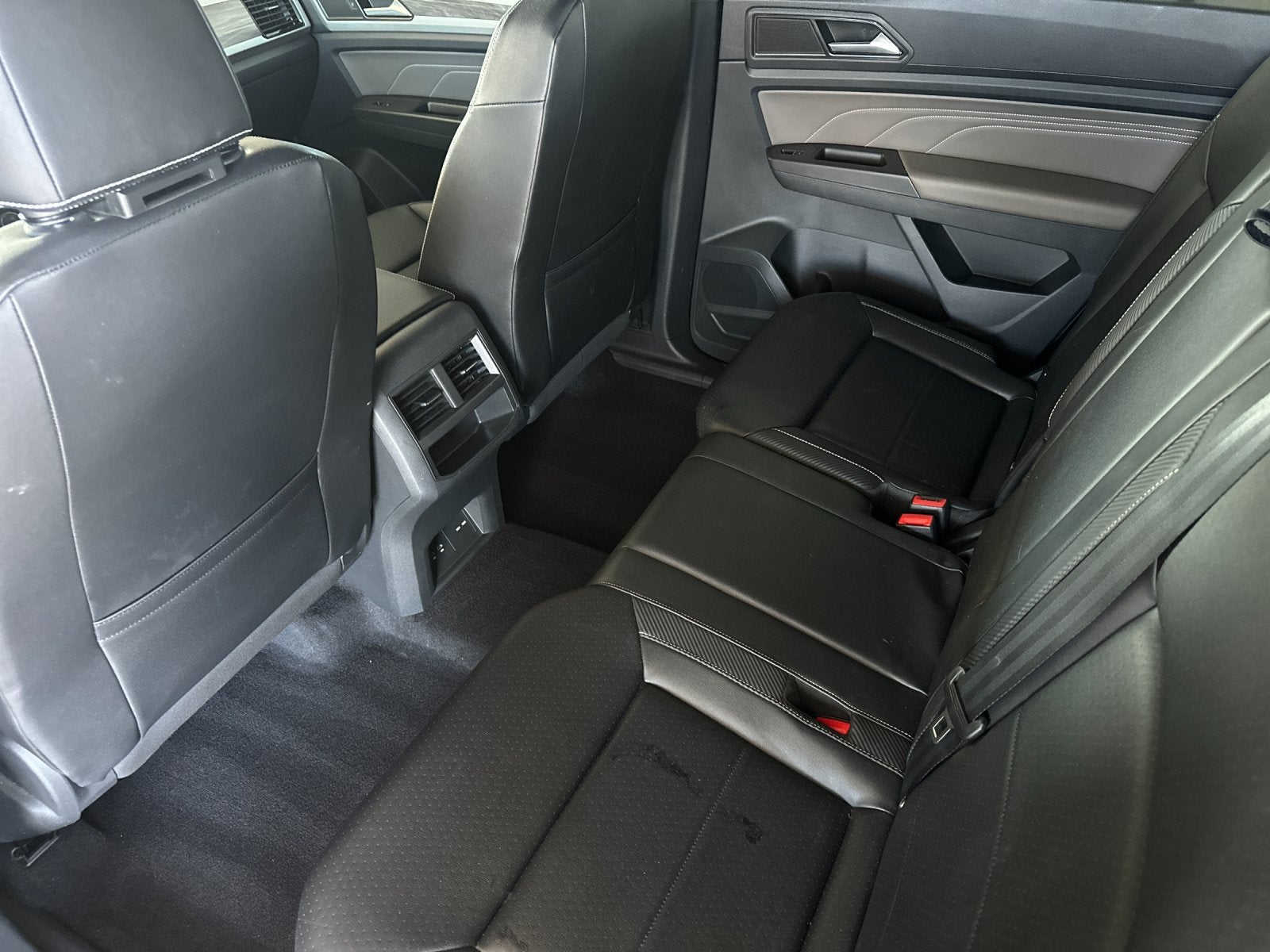 2022 Volkswagen Atlas Cross Sport 2.0T SE w/Technology