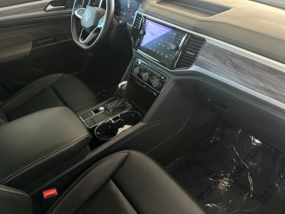 2022 Volkswagen Atlas Cross Sport 2.0T SE w/Technology