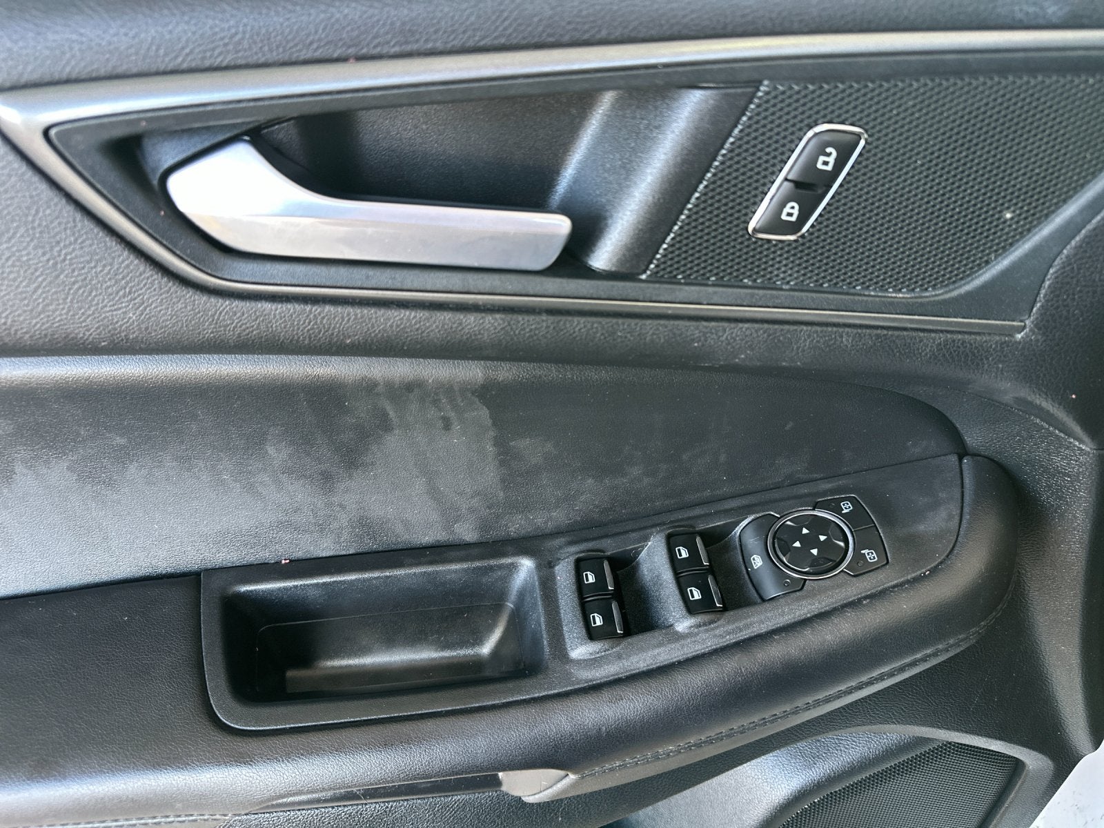 2024 Ford Edge SE