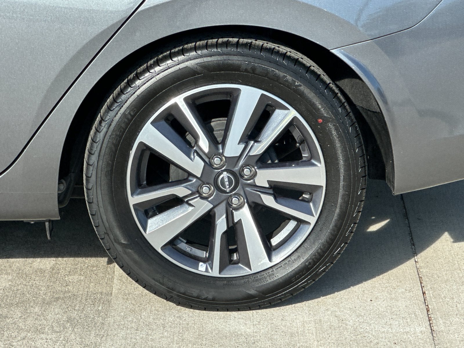 2023 Nissan Versa 1.6 SV