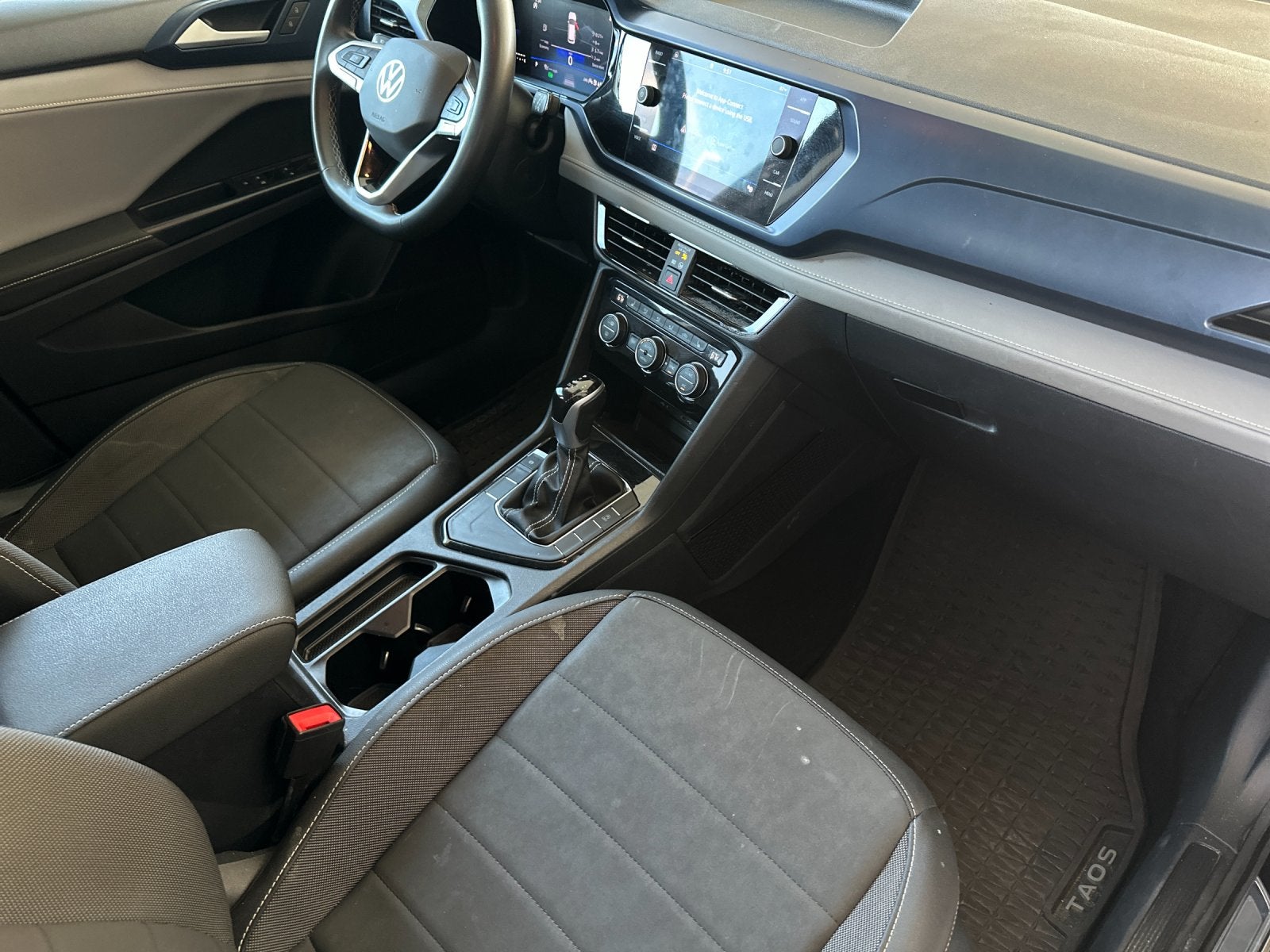 2024 Volkswagen Taos 1.5T SE