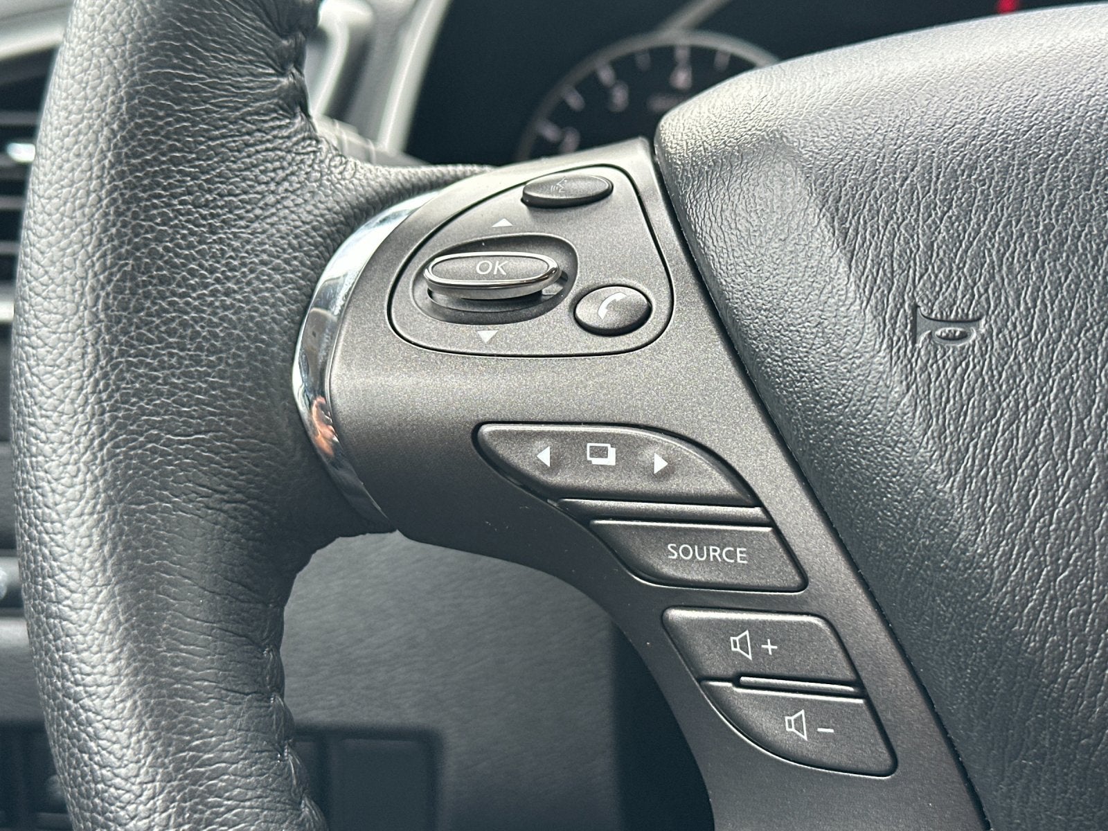 2023 Nissan Murano SL