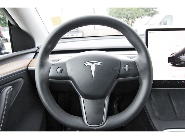 2025 Tesla Model Y Long Range