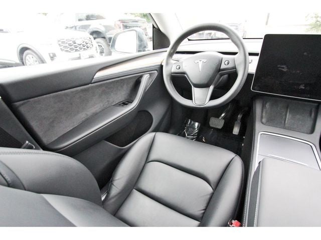 2025 Tesla Model Y Long Range