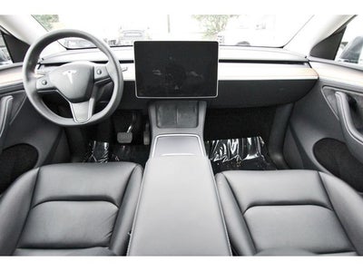2025 Tesla Model Y Long Range