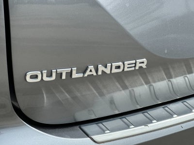 2022 Mitsubishi Outlander SE