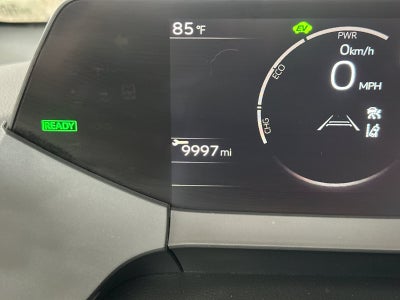 2025 Toyota Prius LE