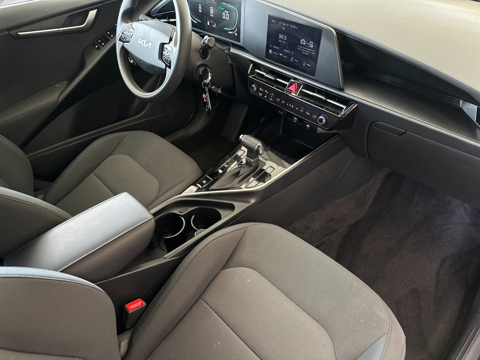 2025 Kia Niro LX