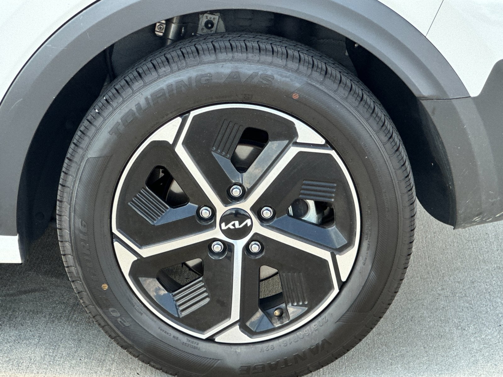 2025 Kia Niro LX