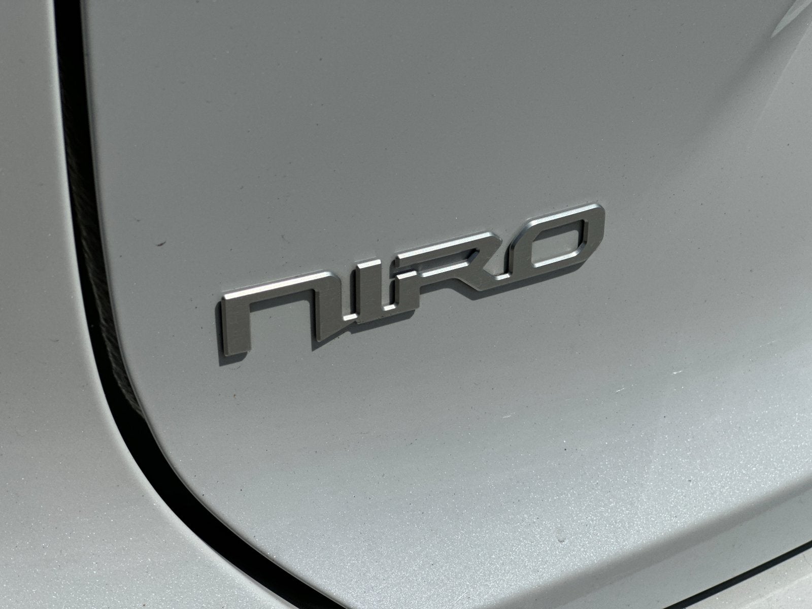 2025 Kia Niro LX