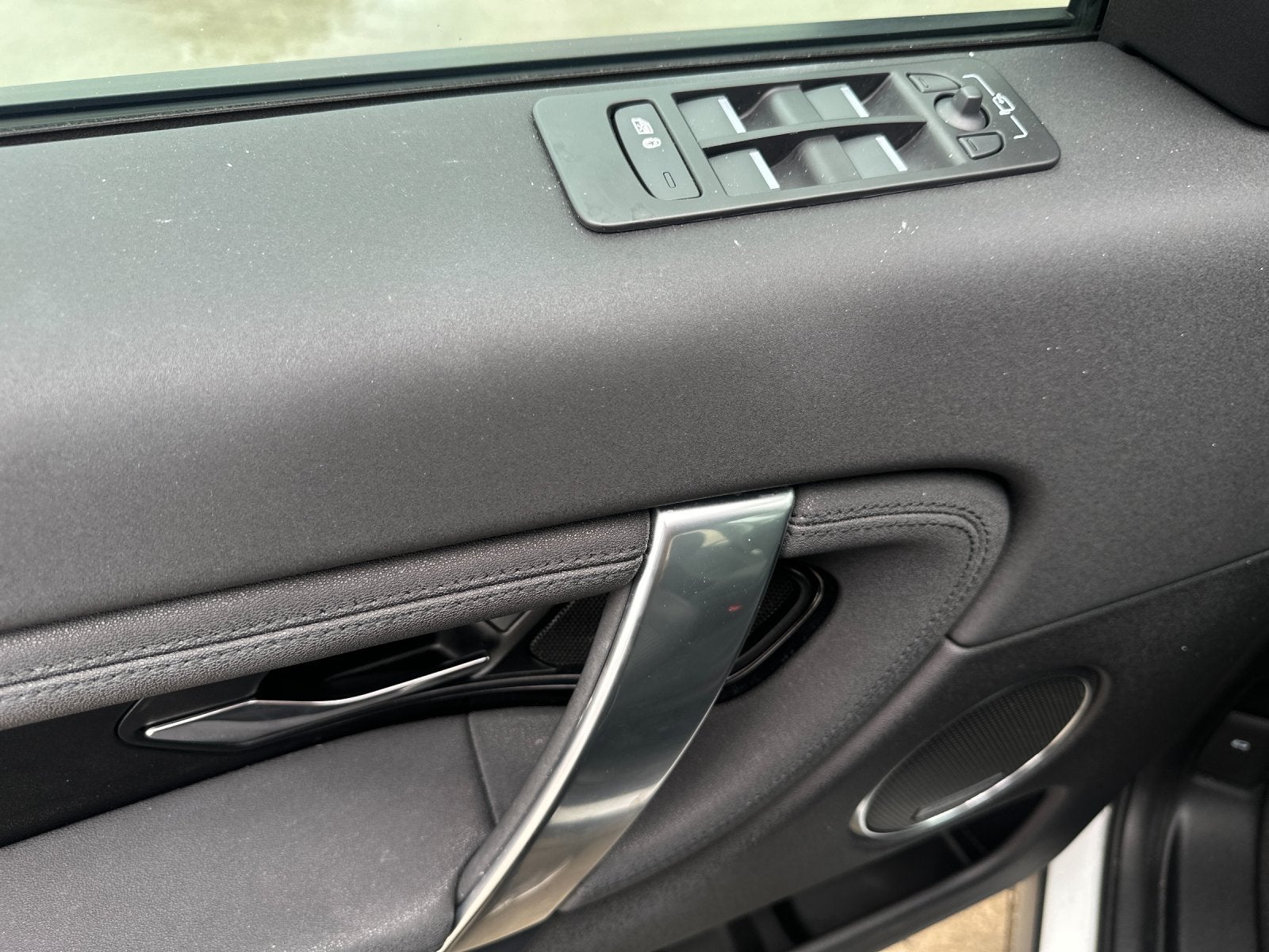 2025 Land Rover Discovery Sport S