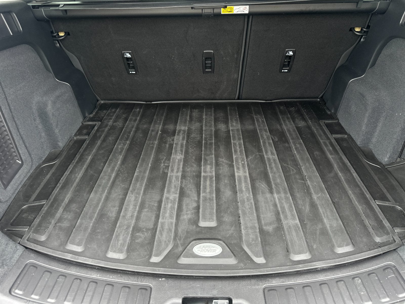 2025 Land Rover Discovery Sport S